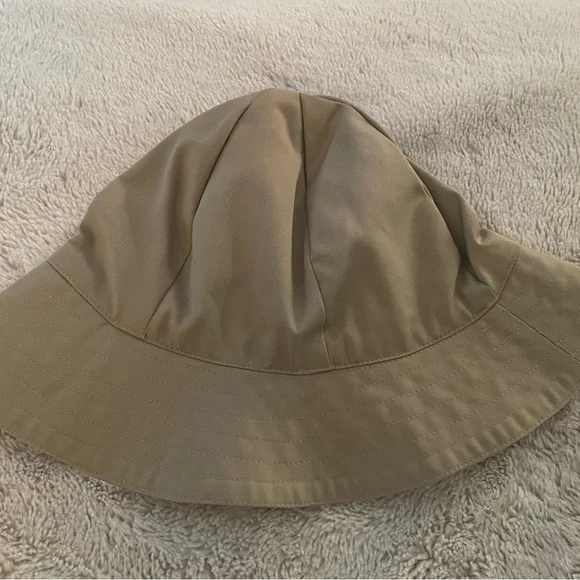 Vintage Burberry Plaid/Khaki Reversible Bucket Hat, Used EC - Picture 4 of 5